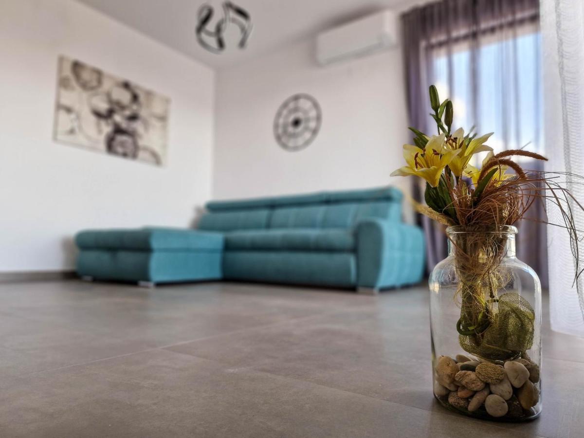 Villa Poseidon Novalja Eksteriør bilde